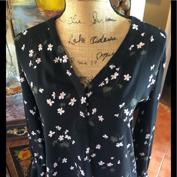 Ann Taylor Winter Floral Blouse - Picture 3 of 7